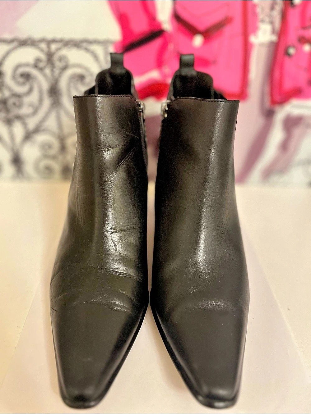 Donald J Pliner Black Pointed-Toe Ankle Boots